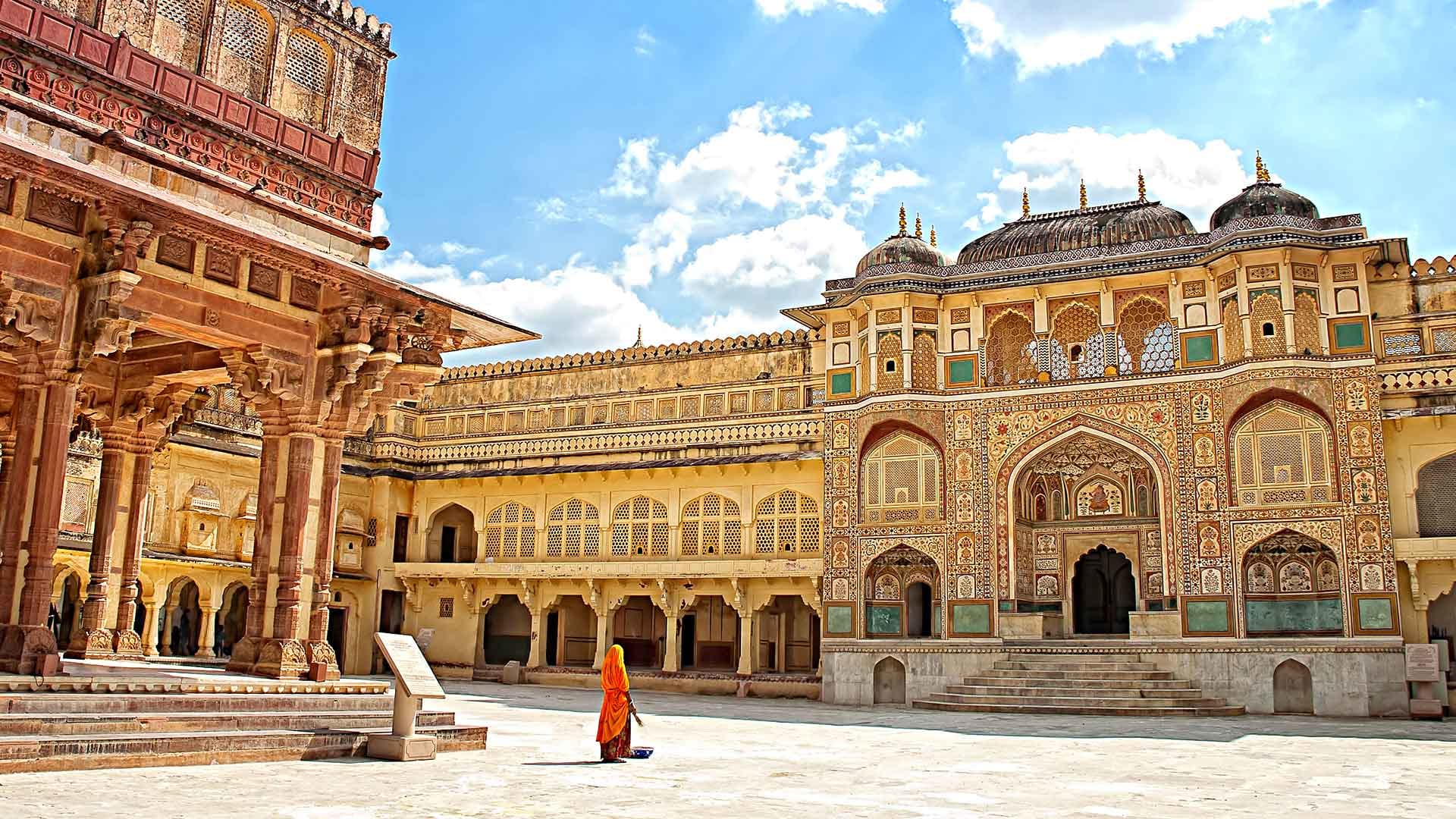 Heritage Tours in India with Royal Castle Tours in India